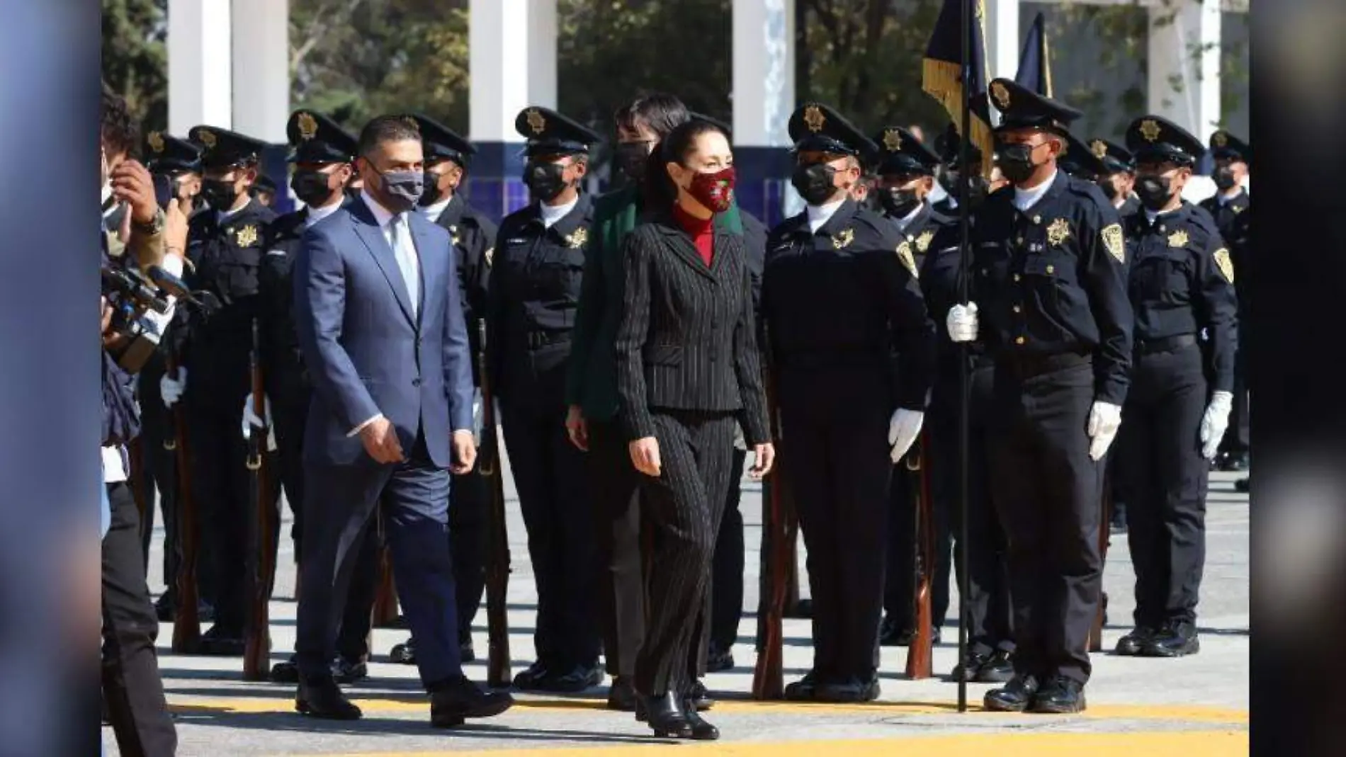 graduacion policias DANIEL HIDALGO